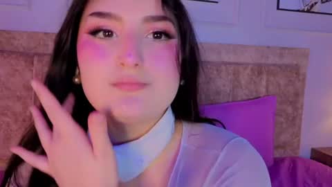 zoe_moon__ online show from July 28, 2026, 12:48 pm