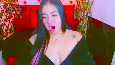 zoe_naughty22 online show from June 10, 2026, 3:29 am
