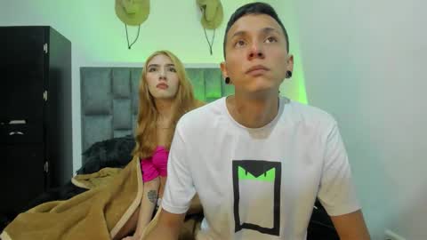 Snapshot of zoe_painn chatting on December 1, 2025, 9:53 pm She Zoe He Painn online show from December 1, 2025, 9:53 pm