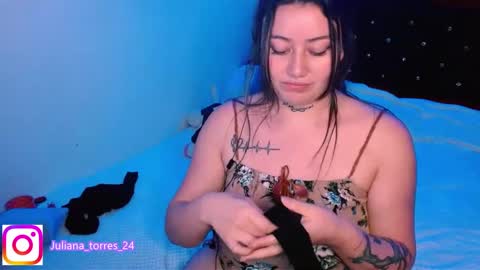 Snapshot of zoe_sexy69 chatting on January 10, 2025, 3:50 am ZOE online show from January 10, 2025, 3:50 am