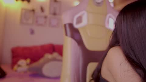 Zoe  online show from October 22, 2025, 5:02 pm