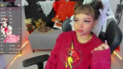 zoe_sullivan_ online show from October 20, 2025, 9:32 am