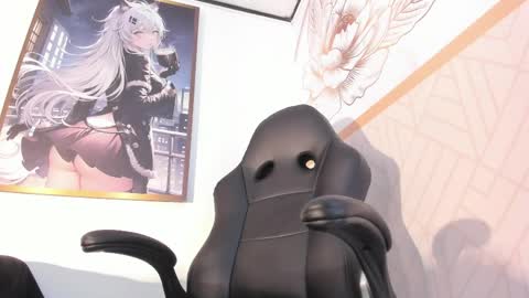 Zoe  online show from June 6, 2026, 11:53 pm