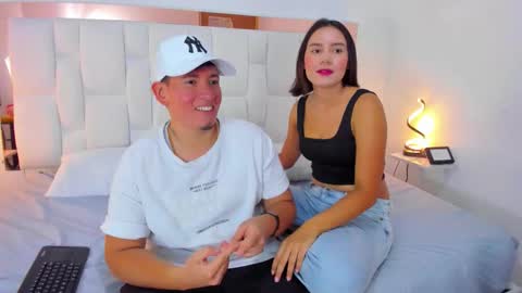 Zoe And Ethan online show from September 17, 2025, 6:53 pm