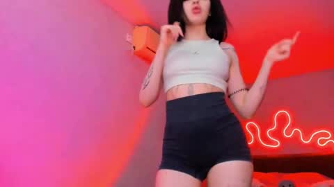 zoedrift online show from December 19, 2025, 3:19 pm