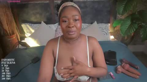Snapshot of zoee_23 chatting on May 11, 2026, 11:05 am Zoe online show from May 11, 2026, 11:05 am