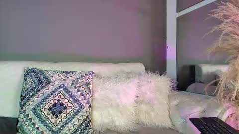 ZOE online show from July 8, 2026, 10:58 pm