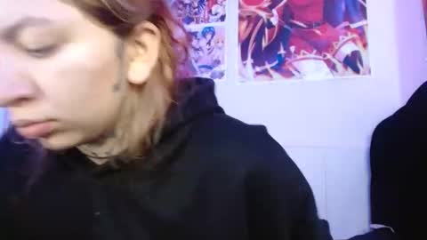 Snapshot of zoee_jhonnyy chatting on December 20, 2024, 3:00 pm zoee jhonnyy online show from December 20, 2024, 3:00 pm