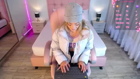 Snapshot of zoee_joness chatting on February 13, 2025, 11:50 am zoe online show from February 13, 2025, 11:50 am