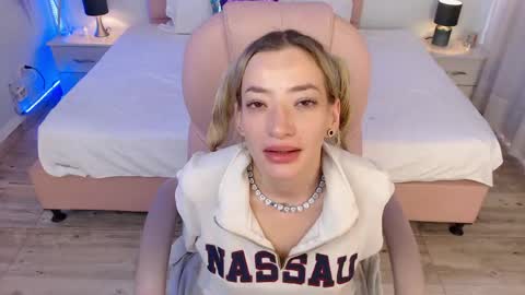 zoe online show from May 14, 2026, 4:36 pm