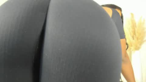 zoegarner10 online show from April 16, 2026, 9:39 pm