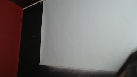 Laura  online show from January 16, 2025, 2:30 pm