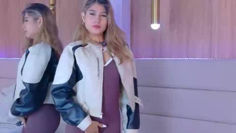 Snapshot of zoehangel chatting on March 21, 2026, 11:26 am Zoe online show from March 21, 2026, 11:26 am