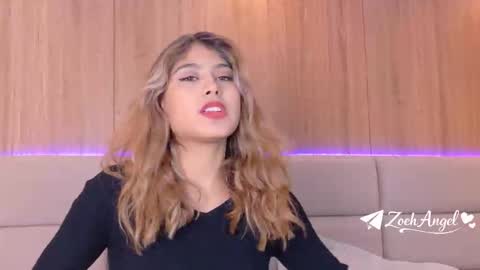 Snapshot of zoehangel chatting on March 26, 2026, 11:16 am Zoe online show from March 26, 2026, 11:16 am