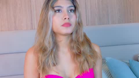 Snapshot of zoehangel chatting on March 31, 2026, 11:21 am Zoe online show from March 31, 2026, 11:21 am