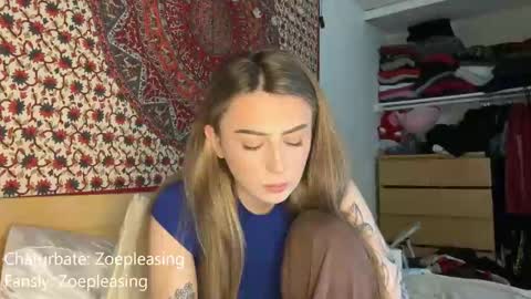 Snapshot of zoepleasing chatting on November 13, 2025, 12:53 am zoepleasing online show from November 13, 2025, 12:53 am