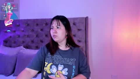 Snapshot of zoes_mile chatting on October 24, 2025, 11:06 am Zoes online show from October 24, 2025, 11:06 am