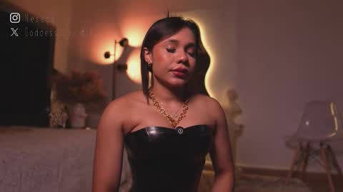 zoevidal_ online show from February 19, 2026, 12:12 pm