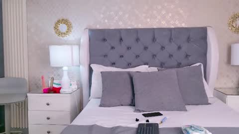 ZoeWilliis online show from July 15, 2026, 12:32 pm