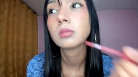 Snapshot of zoey_babyqueen19 chatting on May 26, 2026, 2:40 am Zoey online show from May 26, 2026, 2:40 am