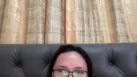 zoey_foryou online show from April 3, 2026, 2:15 pm