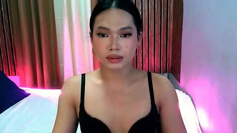 Snapshot of zoey_pleasure chatting on November 17, 2025, 11:16 am zoey online show from November 17, 2025, 11:16 am