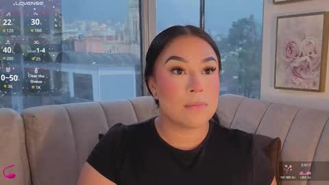 zoey thommpson online show from October 27, 2025, 7:40 pm