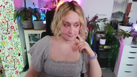 Snapshot of zoeyryan chatting on March 22, 2026, 5:49 pm Zoey Ryan online show from March 22, 2026, 5:49 pm