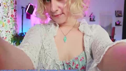 Snapshot of zoeyryan chatting on March 24, 2026, 6:13 pm Zoey Ryan online show from March 24, 2026, 6:13 pm