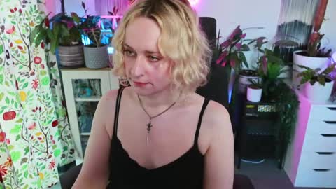 Snapshot of zoeyryan chatting on March 27, 2026, 5:56 pm Zoey Ryan online show from March 27, 2026, 5:56 pm