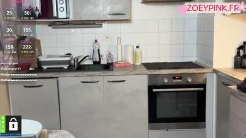 Zoey online show from June 11, 2026, 7:17 am