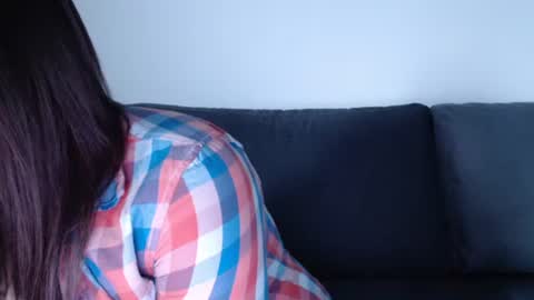 zoibee online show from February 7, 2025, 11:12 am