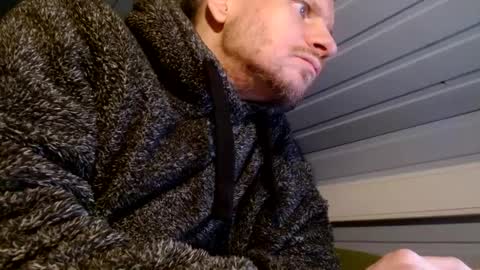 Snapshot of zolexthomas chatting on December 16, 2024, 3:43 pm zolexthomas online show from December 16, 2024, 3:43 pm