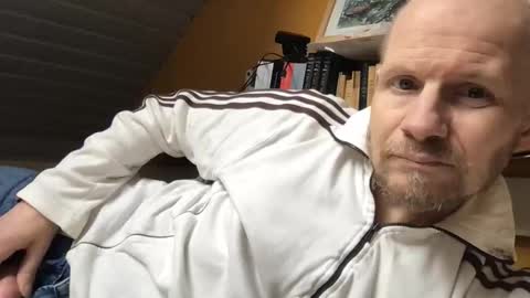 zolexthomas online show from April 6, 2026, 12:39 pm