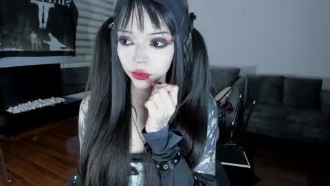 Snapshot of zombieeporcelainex chatting on April 24, 2026, 11:07 pm SOPHIE online show from April 24, 2026, 11:07 pm