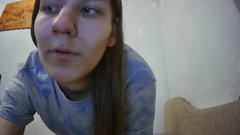 Mona online show from November 15, 2025, 7:10 pm