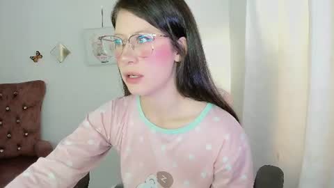 Alicie online show from June 24, 2026, 12:04 pm
