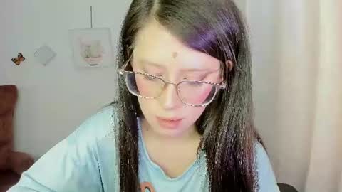 Alicie online show from June 26, 2026, 4:44 pm