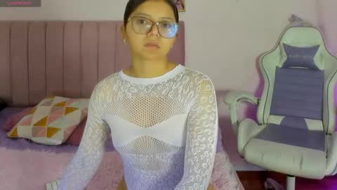 Zoe online show from April 13, 2026, 12:32 pm