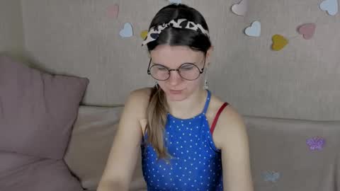 Zoriana online show from March 16, 2026, 9:41 pm