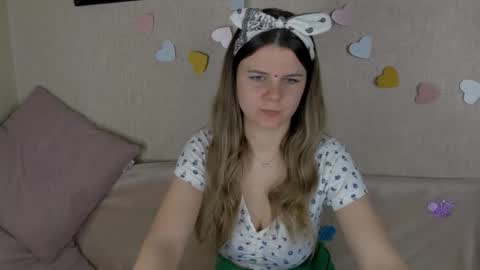 Zoriana online show from March 19, 2026, 9:52 pm