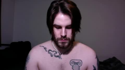 zorvello_83 online show from April 17, 2026, 11:41 pm