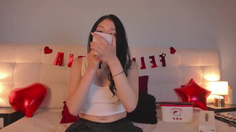 cintya kors online show from February 9, 2025, 2:38 am