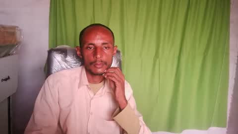 zoyakhan803 online show from February 11, 2025, 11:43 am