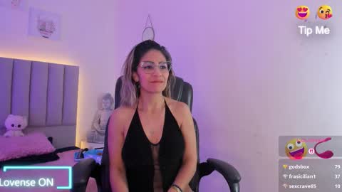 Zulay  online show from March 8, 2026, 2:04 am