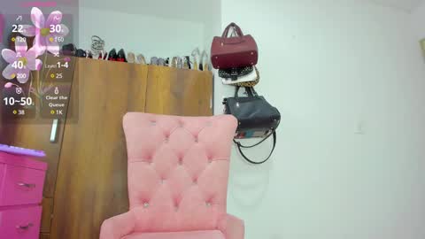 Snapshot of zule__williams chatting on February 27, 2025, 9:25 pm zule online show from February 27, 2025, 9:25 pm