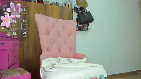 Snapshot of zule__williams chatting on March 11, 2025, 11:23 am zule online show from March 11, 2025, 11:23 am