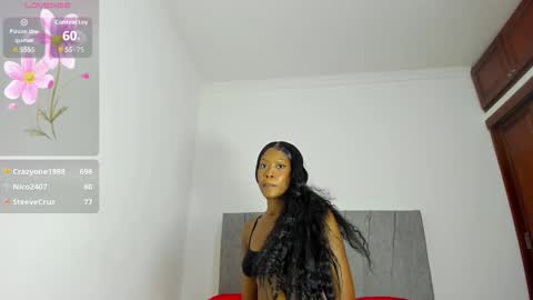 Snapshot of zule__williams chatting on October 5, 2025, 12:53 am zule online show from October 5, 2025, 12:53 am