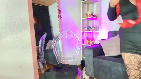 Snapshot of zully_green chatting on July 5, 2026, 4:19 am zully_green online show from July 5, 2026, 4:19 am