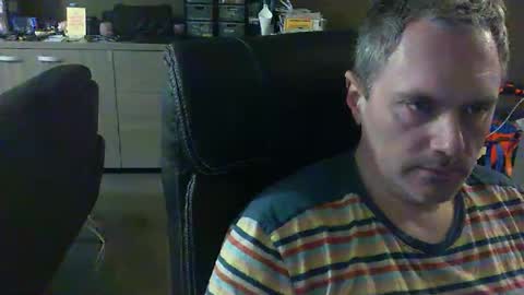 Snapshot of zultem chatting on April 3, 2026, 3:59 am zultem online show from April 3, 2026, 3:59 am